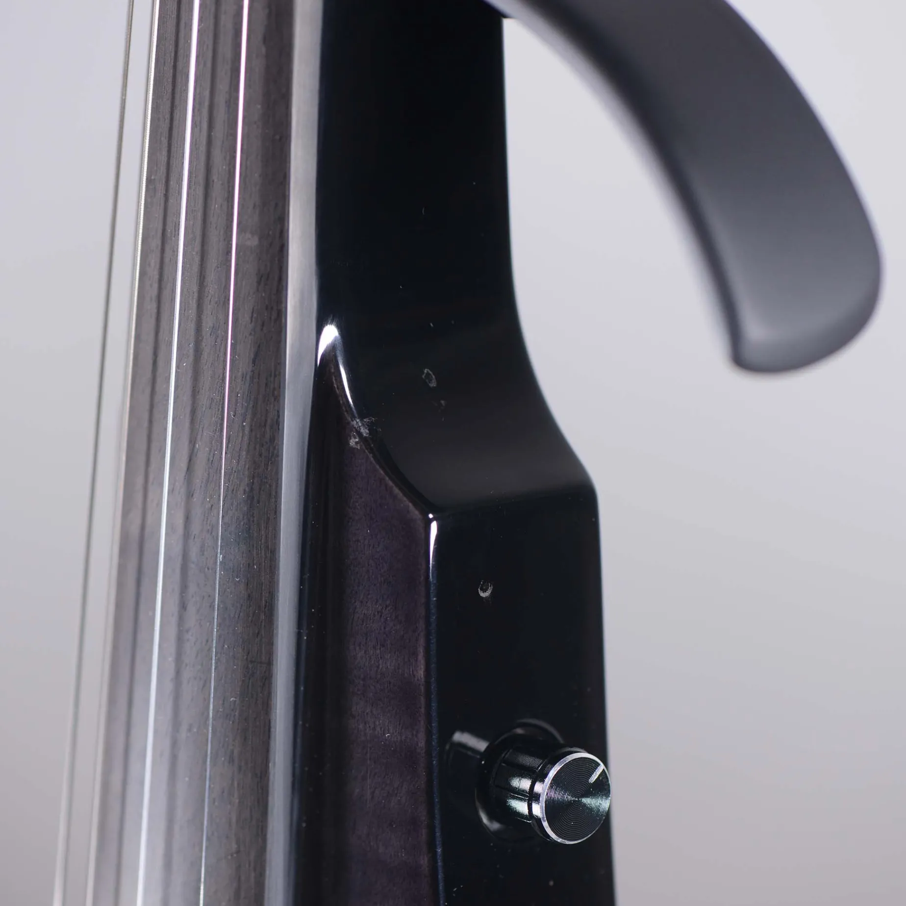 B-Stock NS Design WAV 4-string Electric Violin - Black