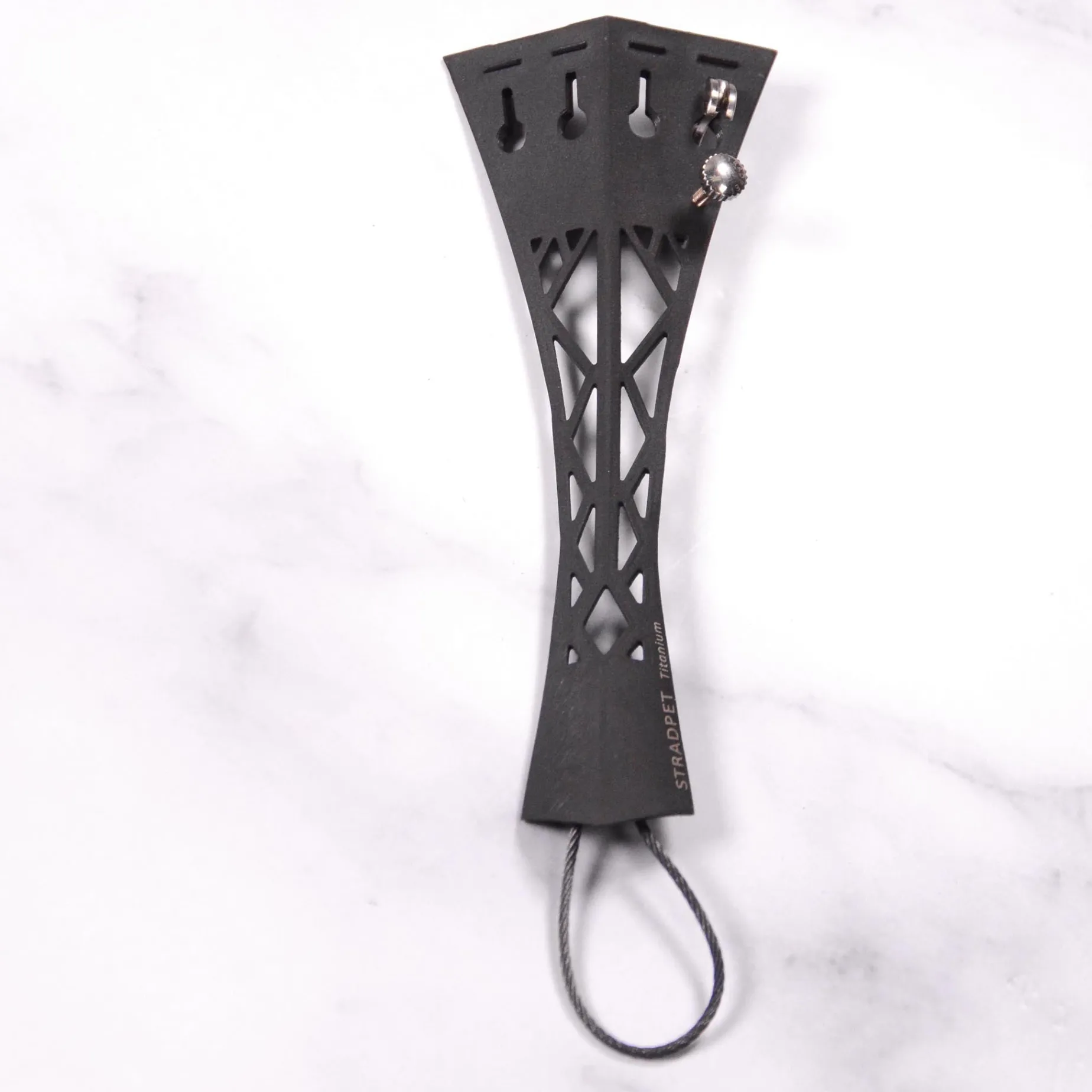 Stradpet Titanium Violin Tailpiece with Single Fine Tuner